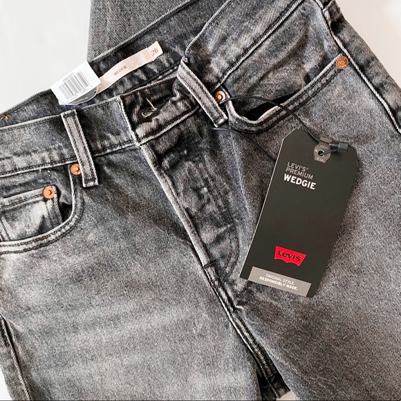 Levi’s Wedgie Icon Fit Button Fly Jeans Better Weatherhead 26 - Picture 3 of 11